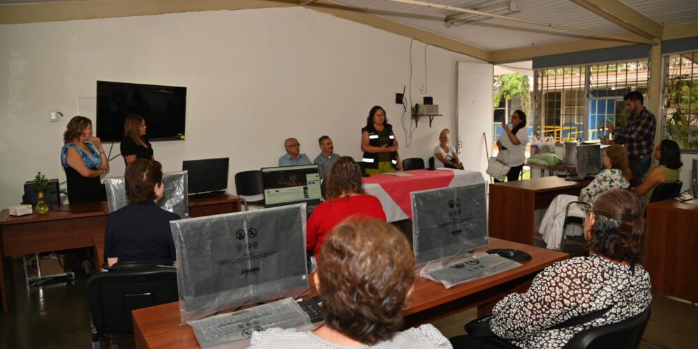 Dif Municipal Concluyó Curso De Computación Para Adultos Mayores El Clarinete 1369